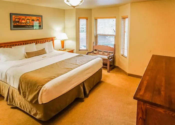 Of - 2 Bedroom W Balcony